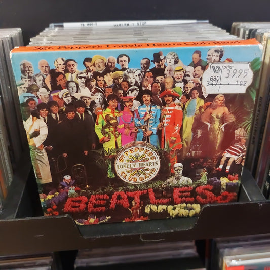 The Beatles- Sgt.Peppers Lonely Hearts Club Band
